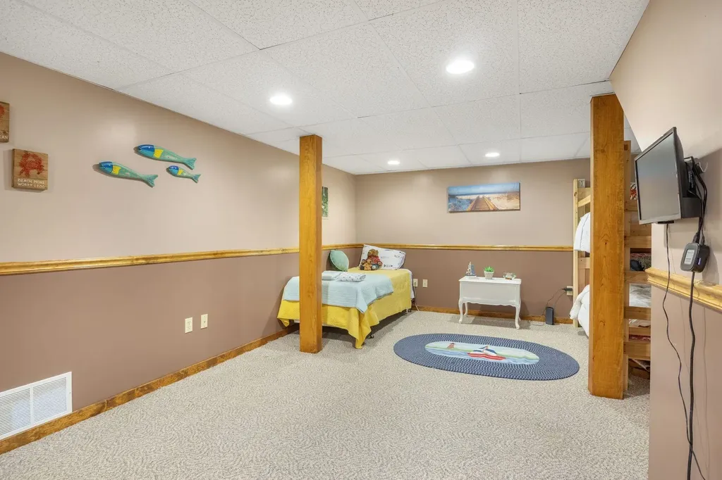 165 Calef Highway Lee NH 03861