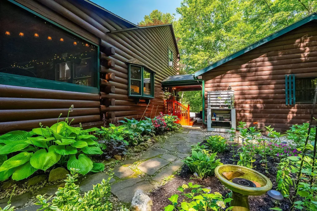 165 Calef Highway Lee NH 03861