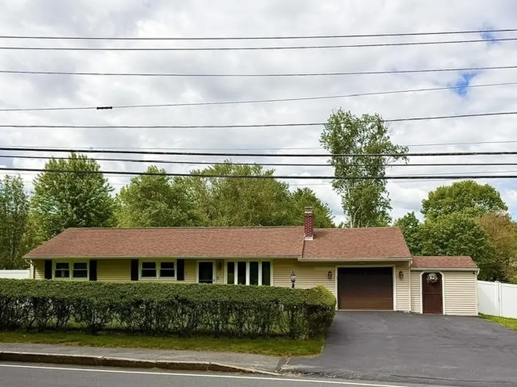 11 Old Rockingham Road Salem NH 03079