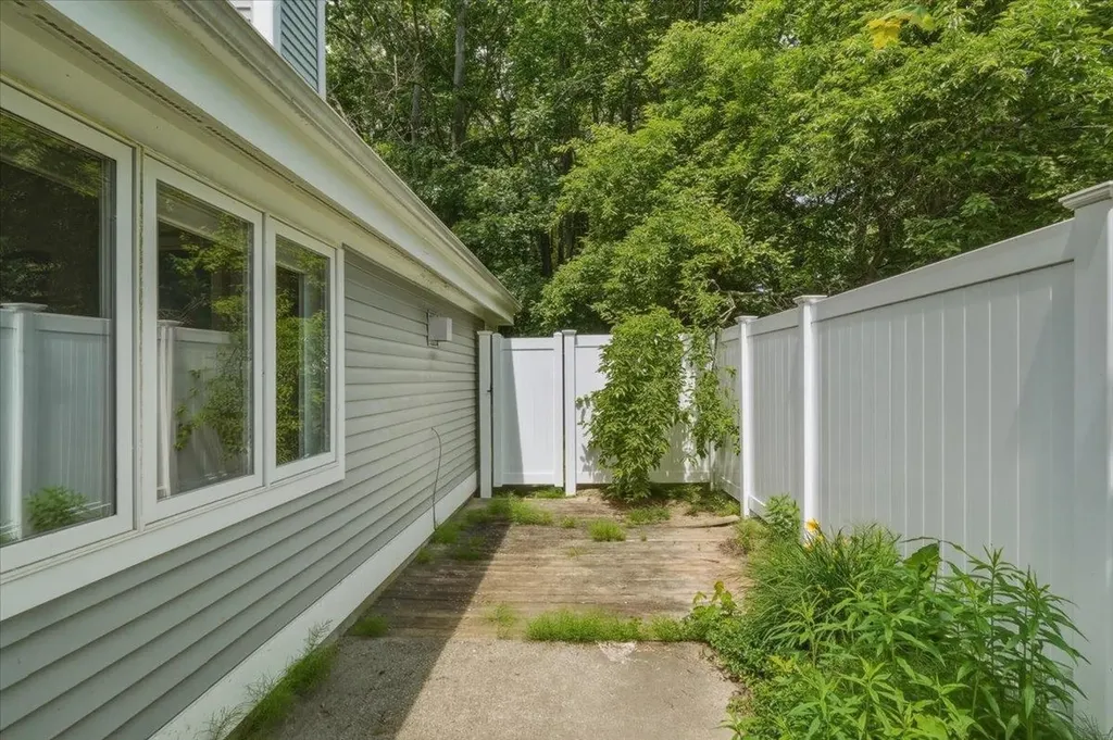 153 Cumberland Road Burlington VT 05408