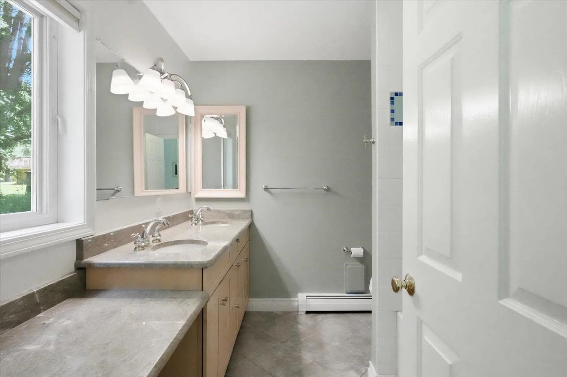 153 Cumberland Road Burlington VT 05408