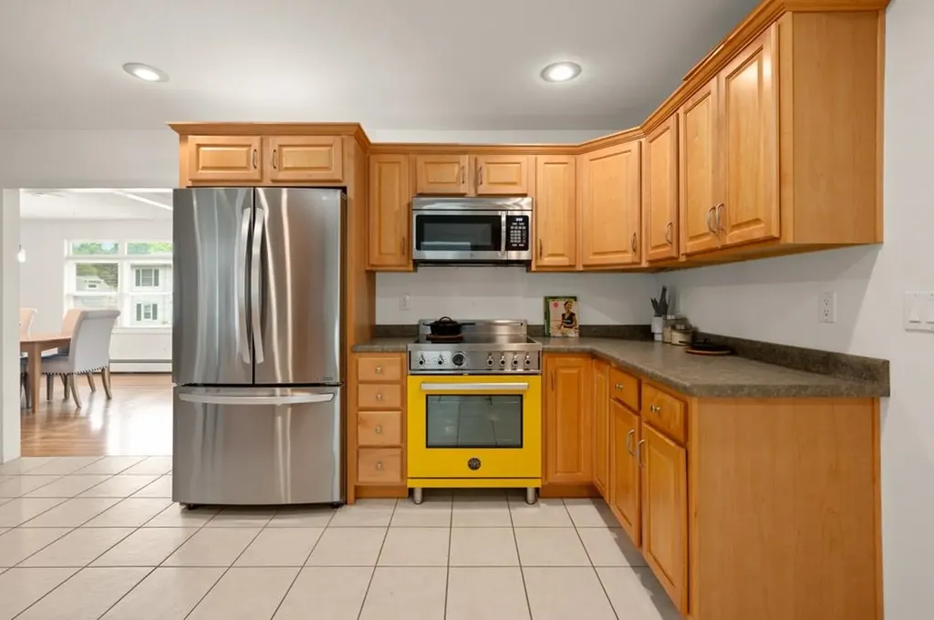 110 Maybrook Avenue Manchester NH 03102