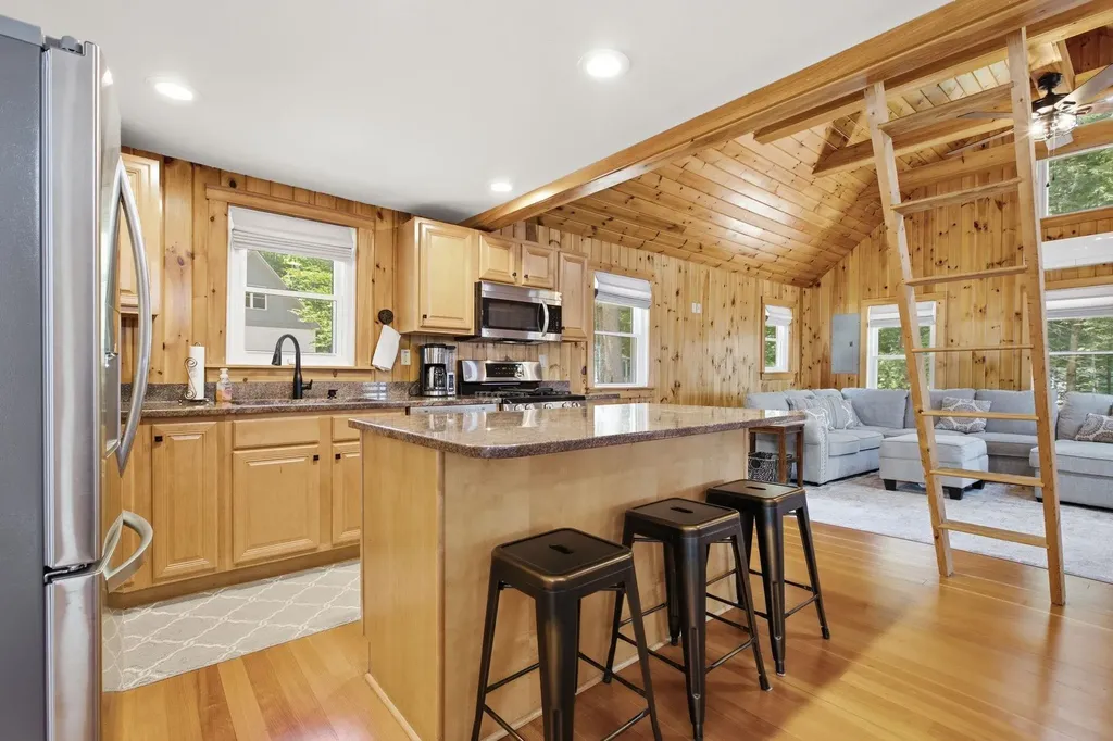 180 Point Road Wakefield NH 03872