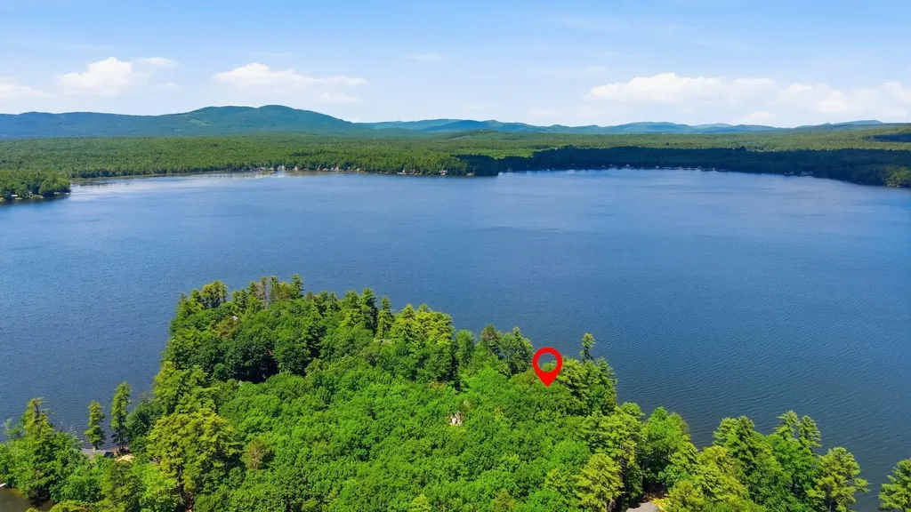 180 Point Road Wakefield NH 03872