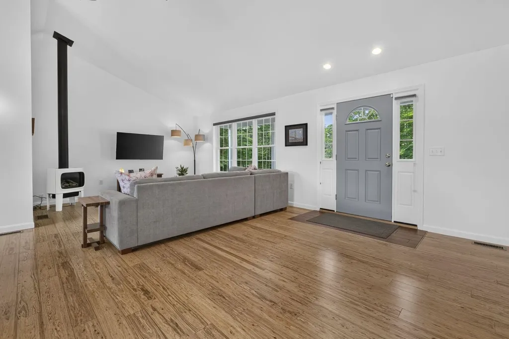 85 Loverin Hill Road Salisbury NH 03268
