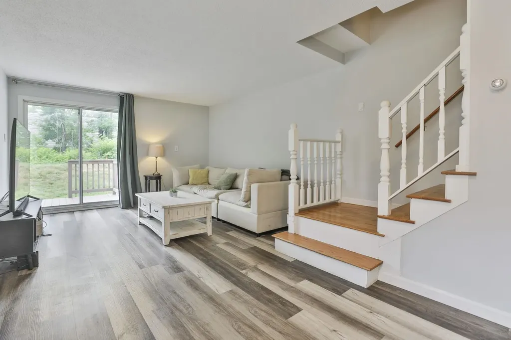 38 Shelburne Road Merrimack NH 03054