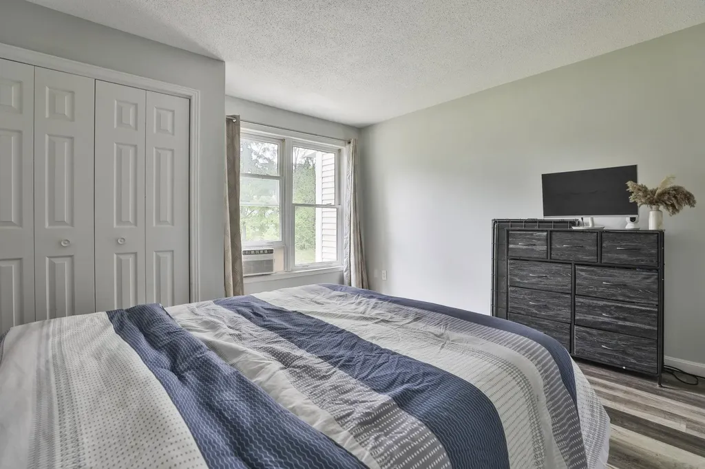 38 Shelburne Road Merrimack NH 03054
