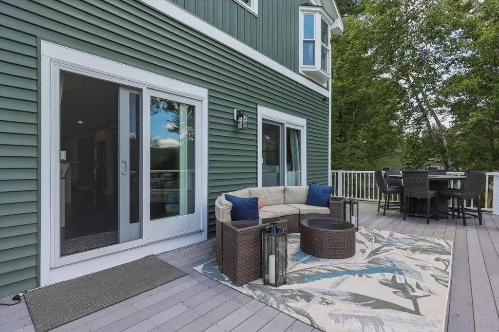 10 Cross Street Windham NH 03087