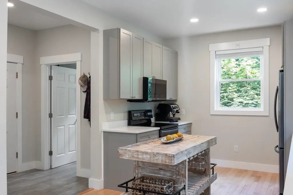 25 Colden Road Colchester VT 05446