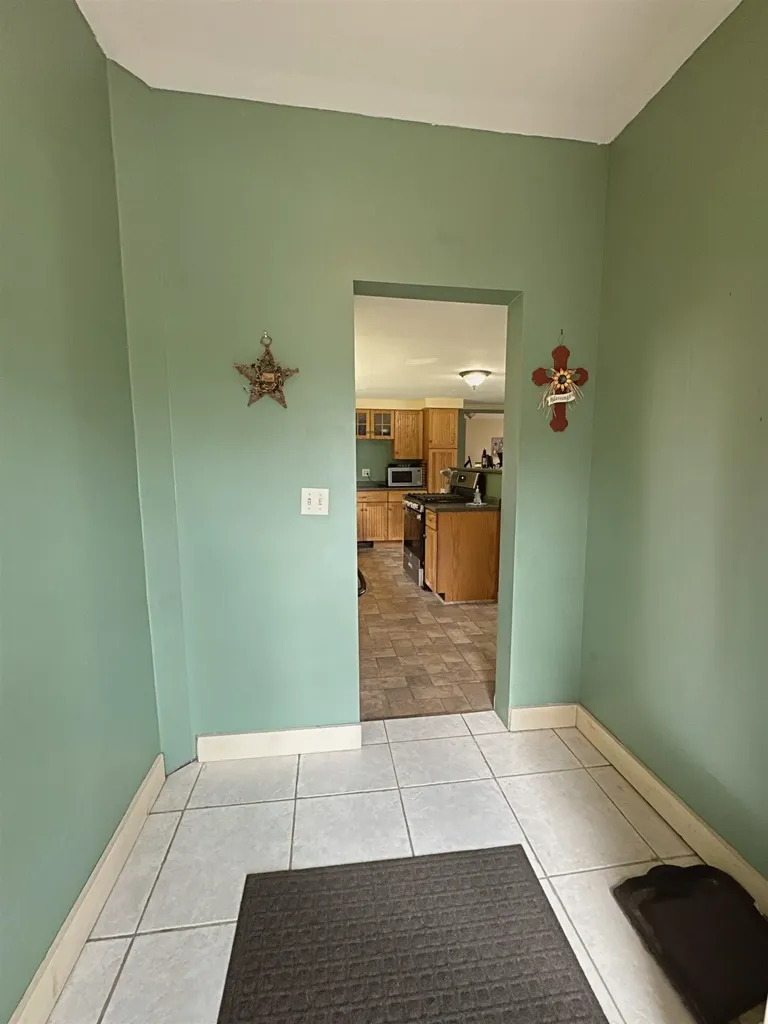 1 Ainsworth Road Claremont NH 03743