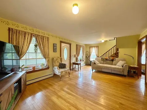 1 Ainsworth Road Claremont NH 03743