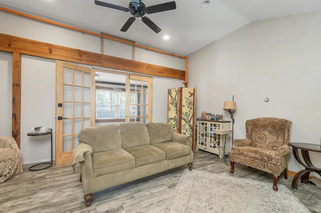 379 White Mountain Highway Conway NH 03818