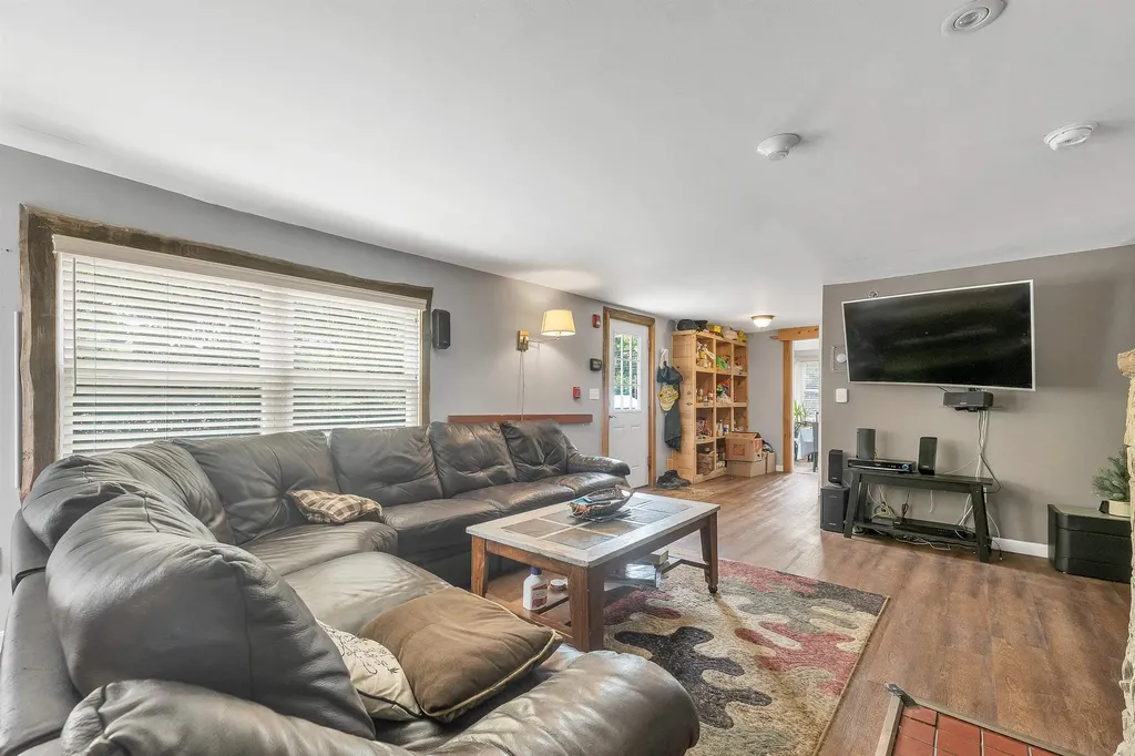 379 White Mountain Highway Conway NH 03818