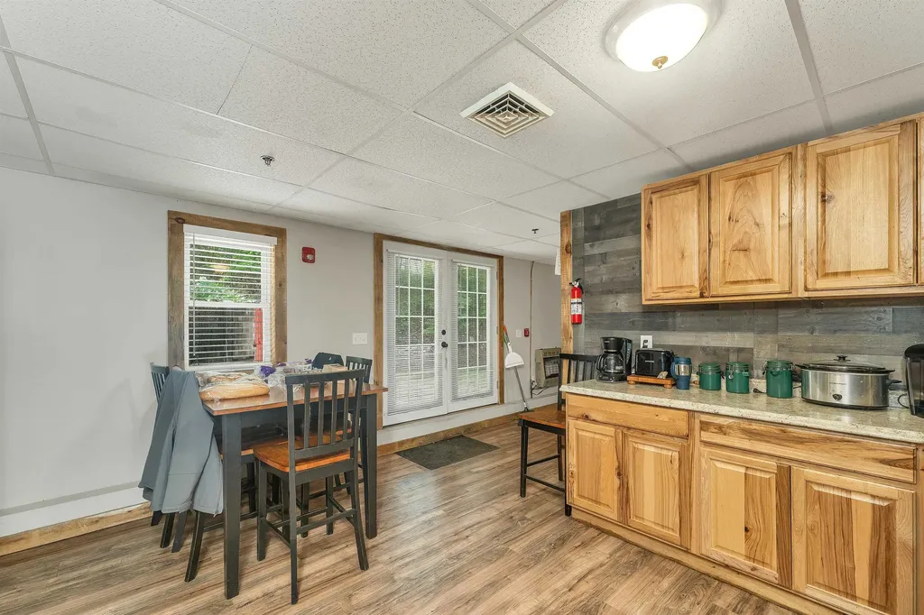 379 White Mountain Highway Conway NH 03818