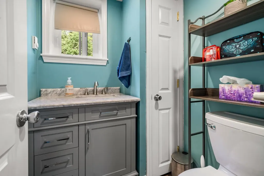 111 Shepard Home Road Chester NH 03036
