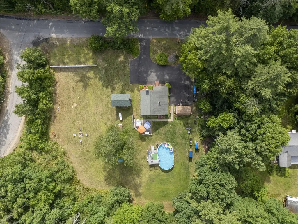 111 Shepard Home Road Chester NH 03036