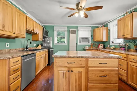 111 Shepard Home Road Chester NH 03036