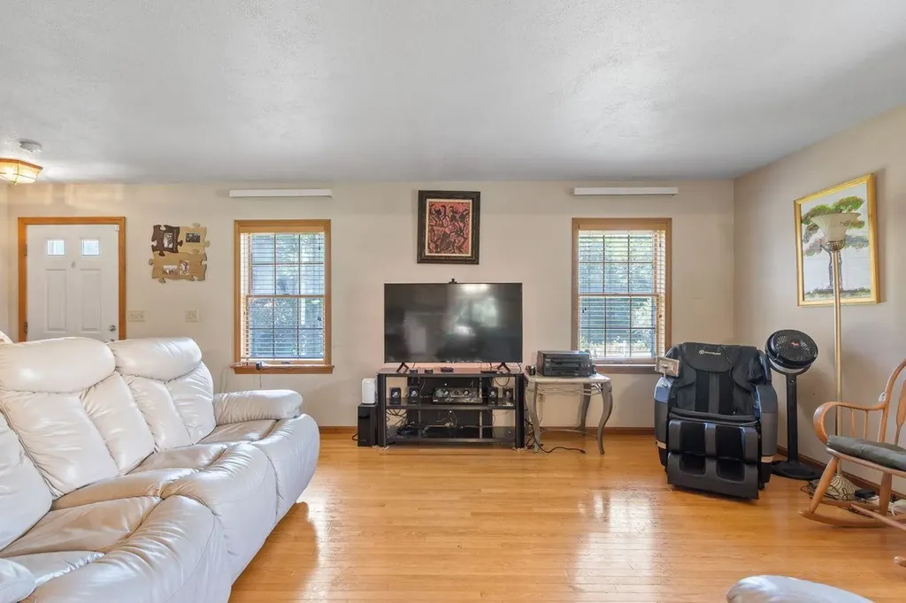 6A Kasher Drive Kingston NH 03848