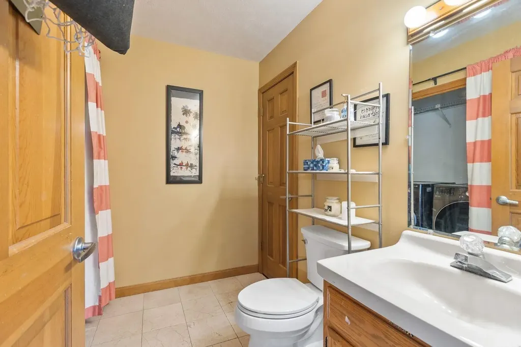 6A Kasher Drive Kingston NH 03848