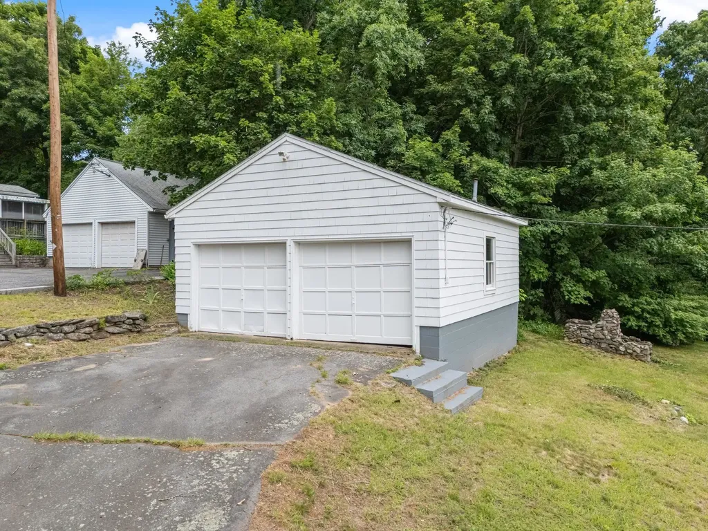 10 Sullivan Avenue Salem NH 03079