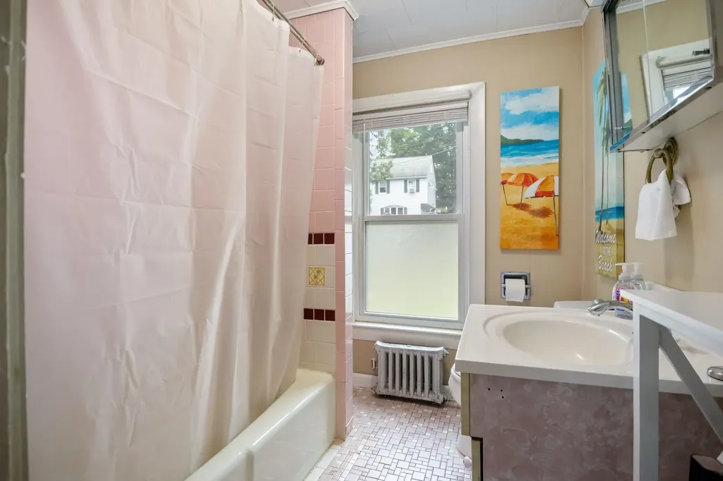 10 Sullivan Avenue Salem NH 03079