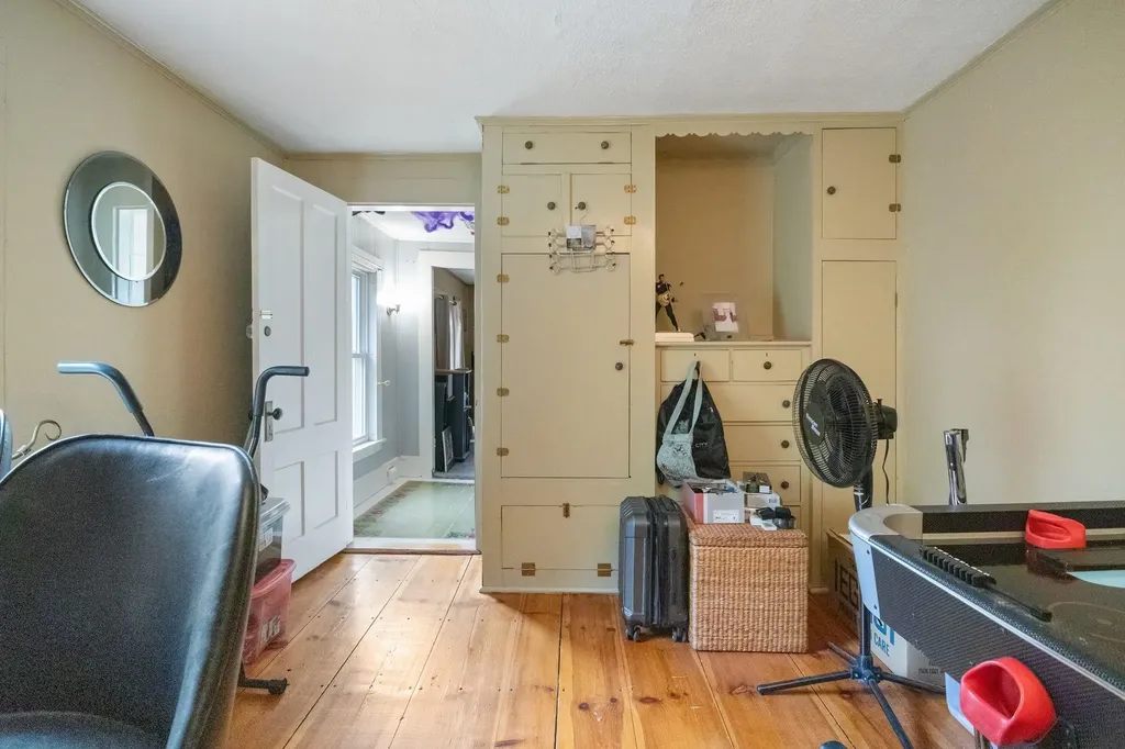 10 Sullivan Avenue Salem NH 03079