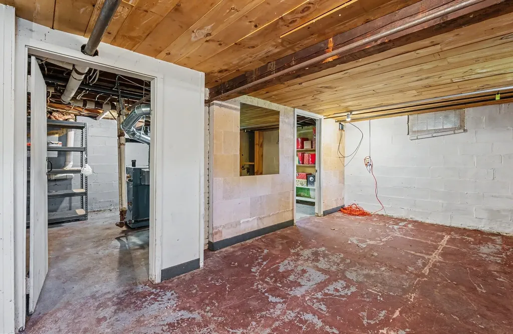 20 Lawndale Avenue Nashua NH 03060
