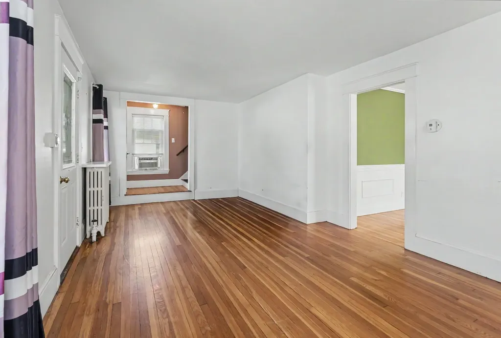 20 Lawndale Avenue Nashua NH 03060