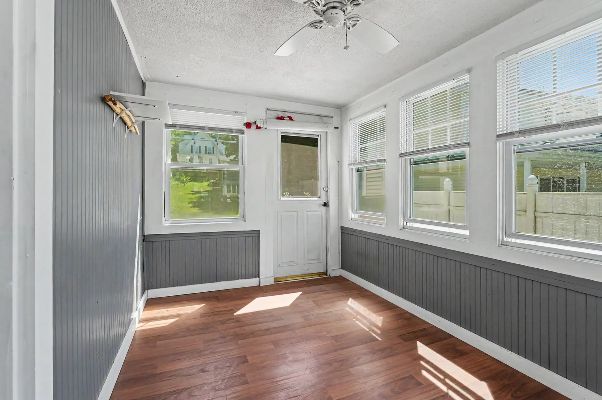 20 Lawndale Avenue Nashua NH 03060