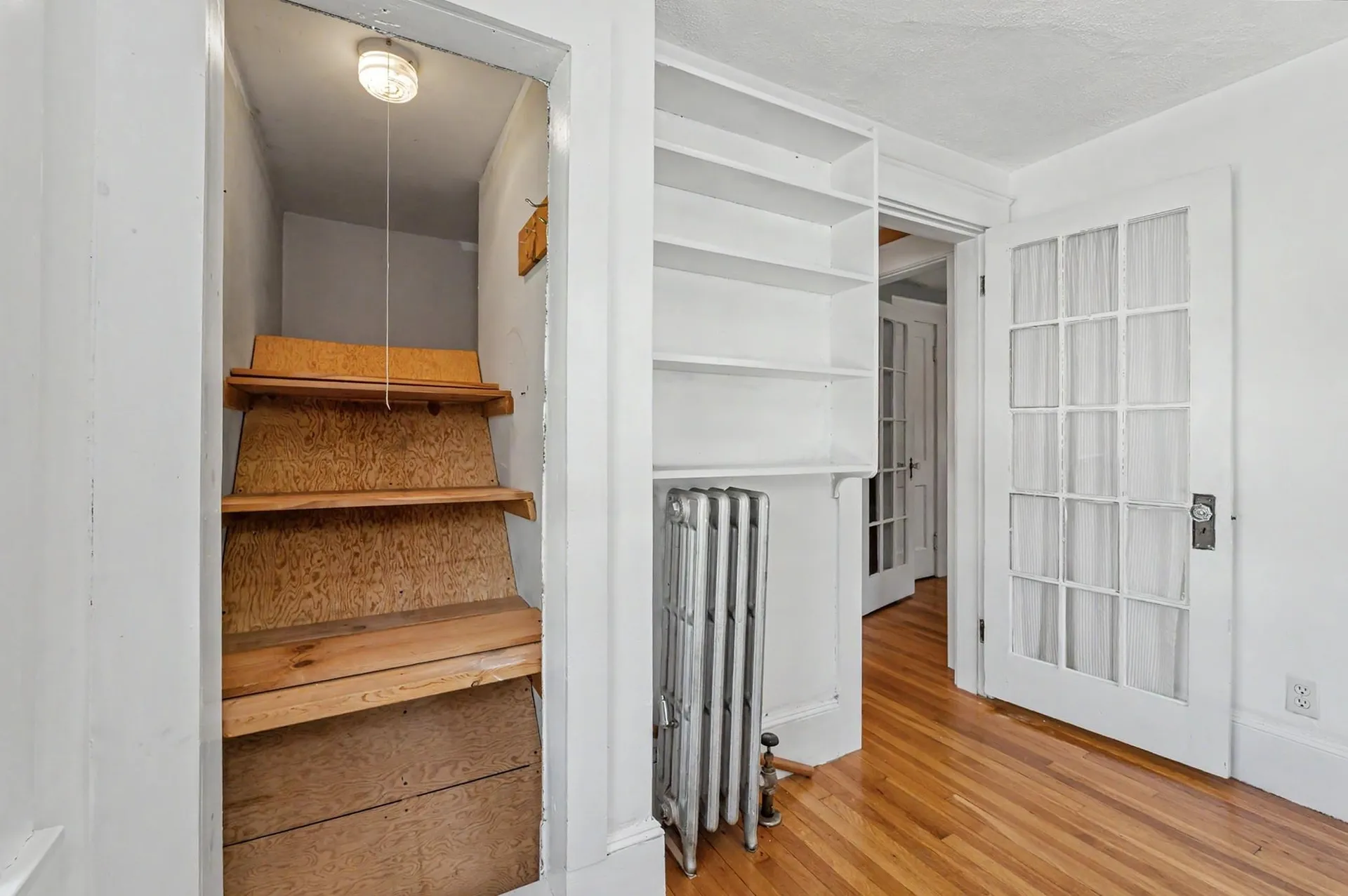 20 Lawndale Avenue Nashua NH 03060
