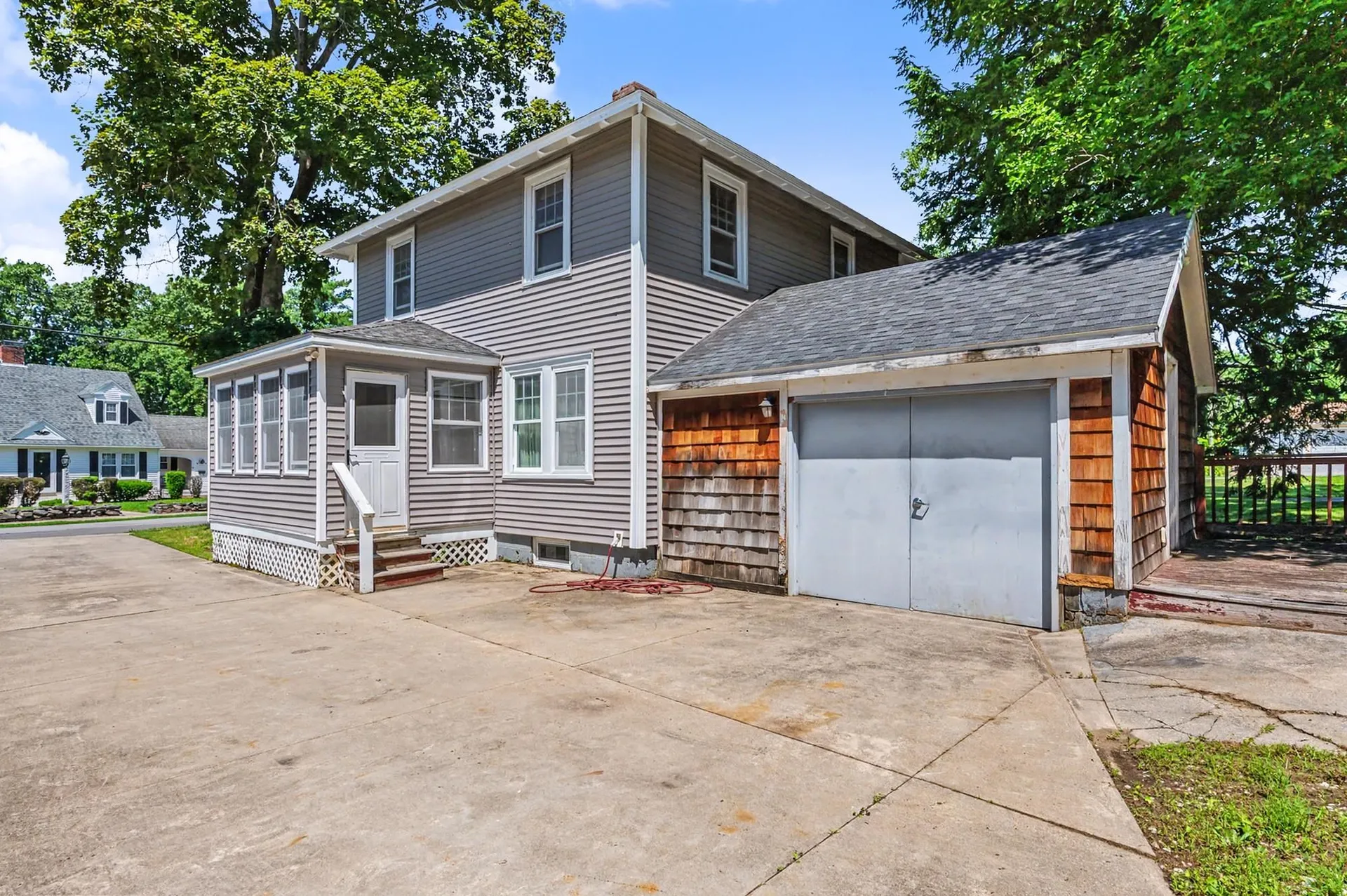 20 Lawndale Avenue Nashua NH 03060