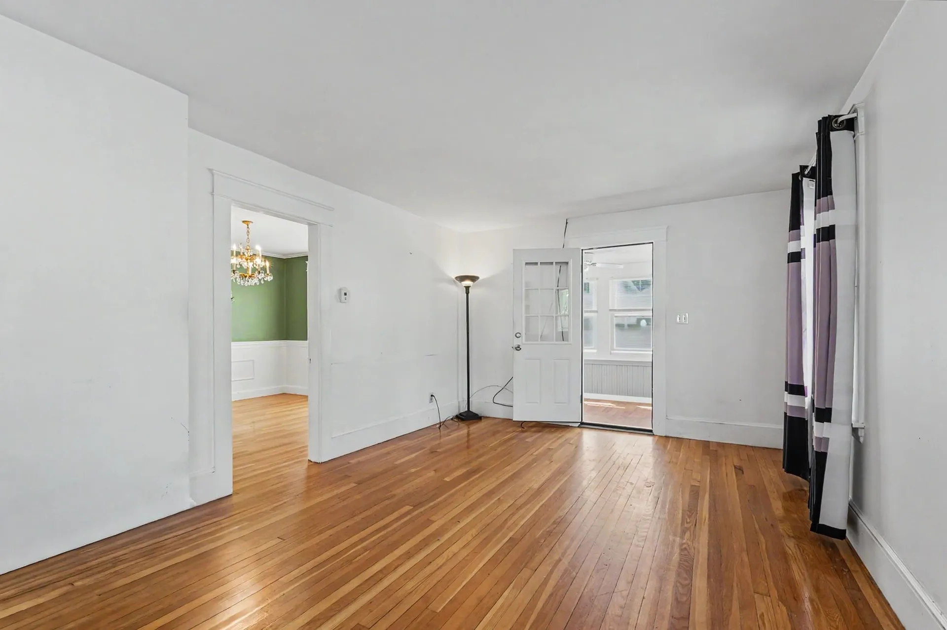 20 Lawndale Avenue Nashua NH 03060