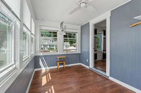 20 Lawndale Avenue Nashua NH 03060