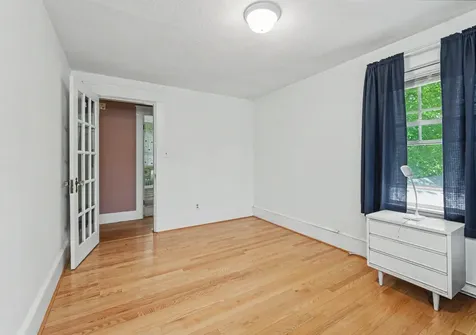 20 Lawndale Avenue Nashua NH 03060