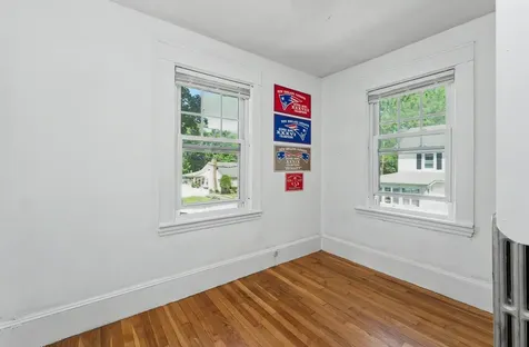 20 Lawndale Avenue Nashua NH 03060