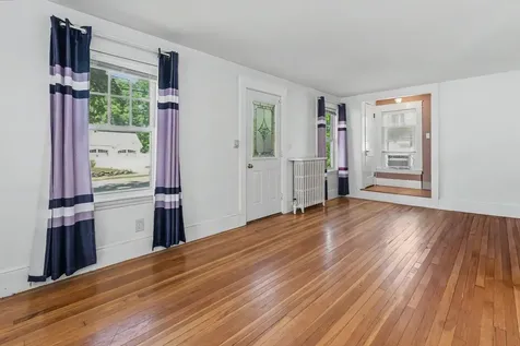 20 Lawndale Avenue Nashua NH 03060