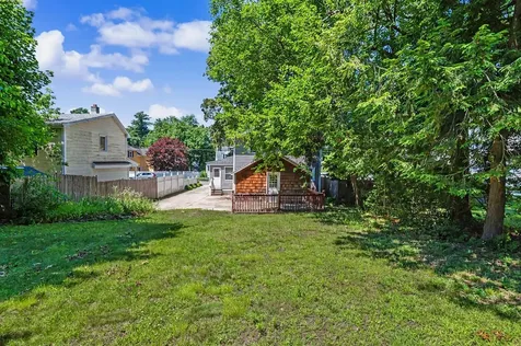 20 Lawndale Avenue Nashua NH 03060