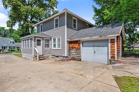 20 Lawndale Avenue Nashua NH 03060