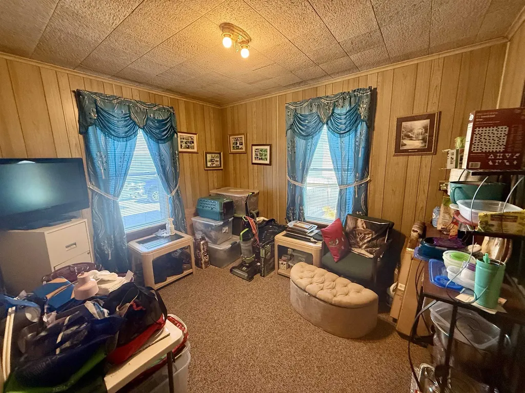 305 Union Street Newport City VT 05855