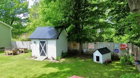 305 Union Street Newport City VT 05855