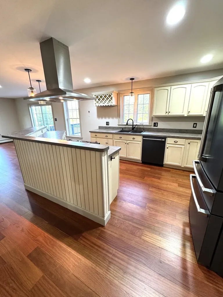 8 Old Mill Lane Rollinsford NH 03869