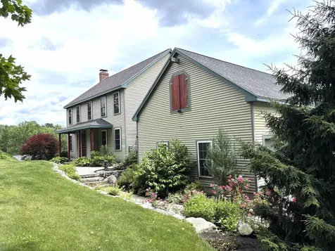 8 Old Mill Lane Rollinsford NH 03869