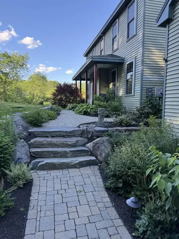 8 Old Mill Lane Rollinsford NH 03869