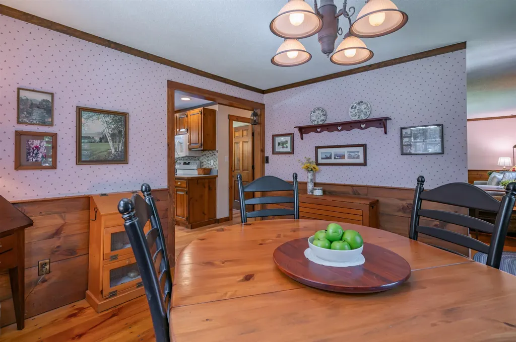 218 Kingston Road Danville NH 03819