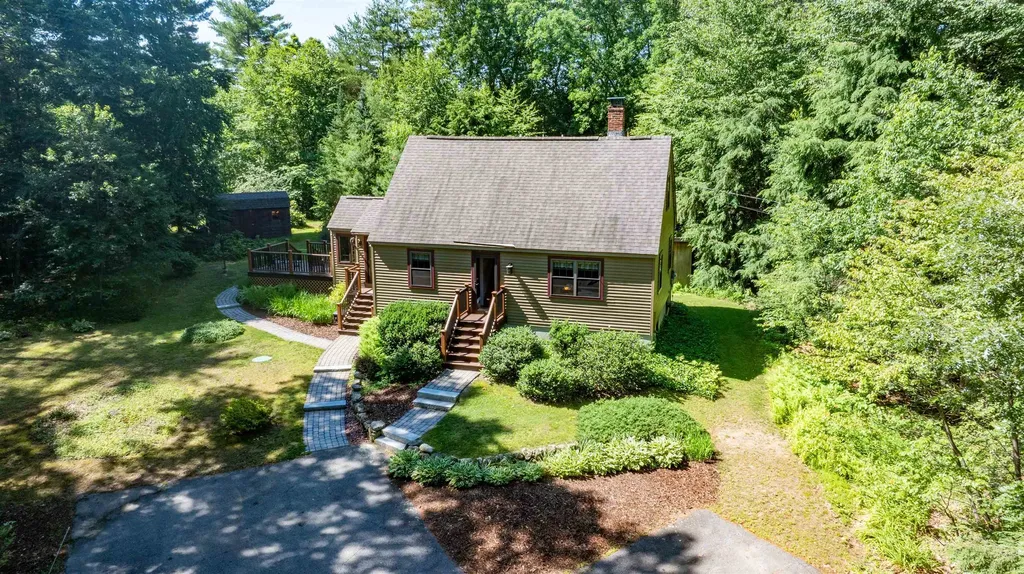 218 Kingston Road Danville NH 03819