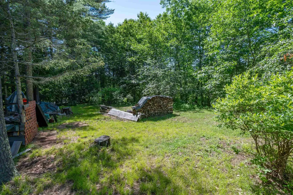 218 Kingston Road Danville NH 03819