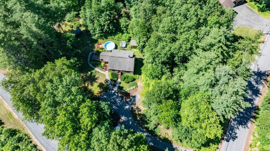 218 Kingston Road Danville NH 03819