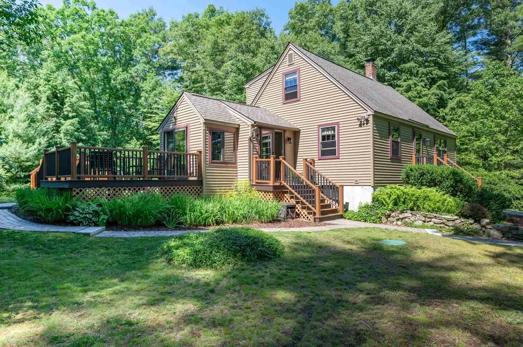 218 Kingston Road Danville NH 03819