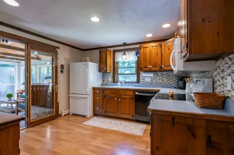 218 Kingston Road Danville NH 03819