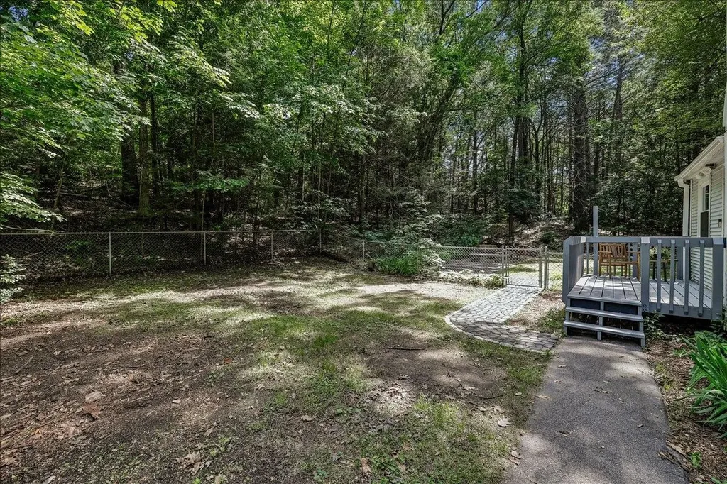 11 Hartson Circle Hudson NH 03051